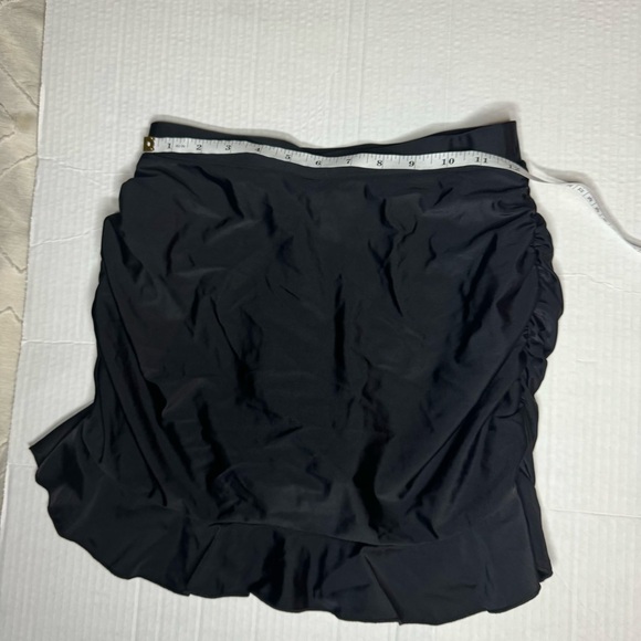 Swim skirt size small - Picture 2 of 4